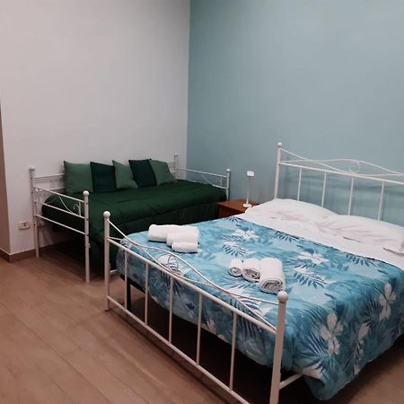 Casa Vacanze Napoli Centro Carmen & Sara Экстерьер фото