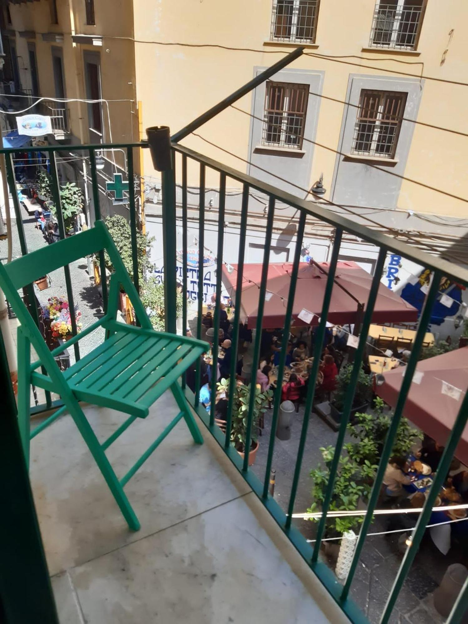 Casa Vacanze Napoli Centro Carmen & Sara Экстерьер фото